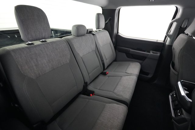 2023 Ford F-150 Lightning — photo 4 of 15