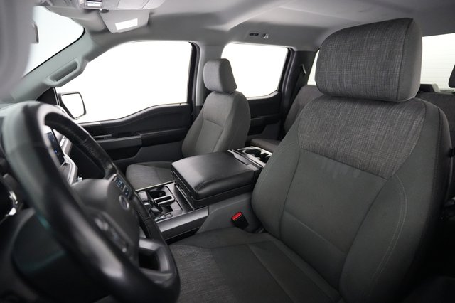 2023 Ford F-150 Lightning — photo 3 of 15
