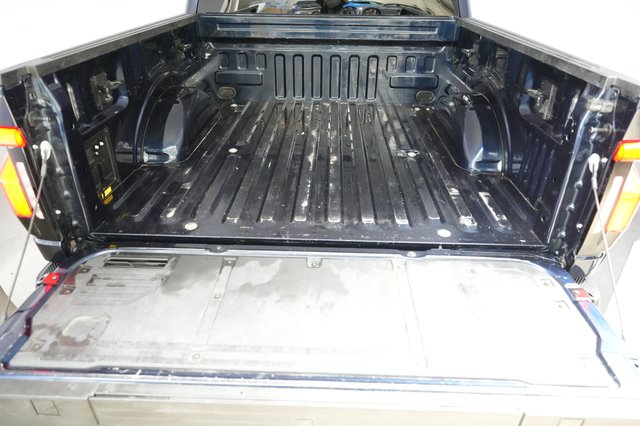 2023 Ford F-150 Lightning — photo 6 of 15