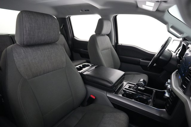 2023 Ford F-150 Lightning — photo 12 of 15