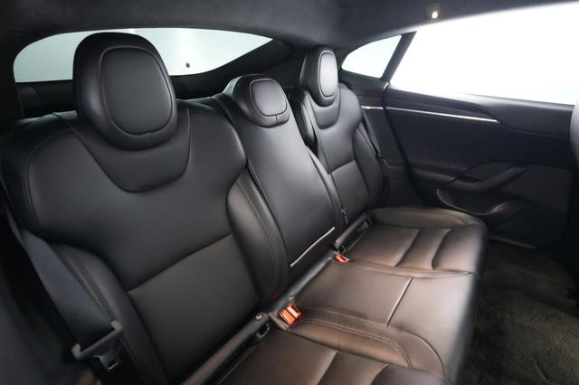 2024 Tesla Model S — photo 4 of 21