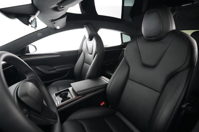 2024 Tesla Model S — photo 3 of 21
