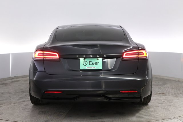 2024 Tesla Model S — photo 12 of 21