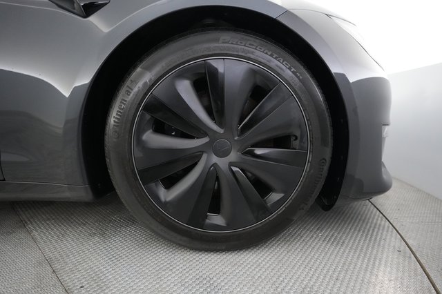 2024 Tesla Model S — photo 16 of 21
