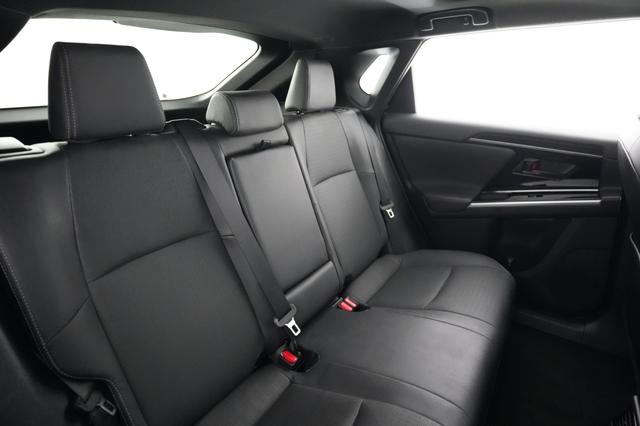 2024 Subaru Solterra — photo 4 of 23