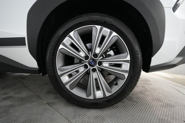 2024 Subaru Solterra — photo 7 of 23