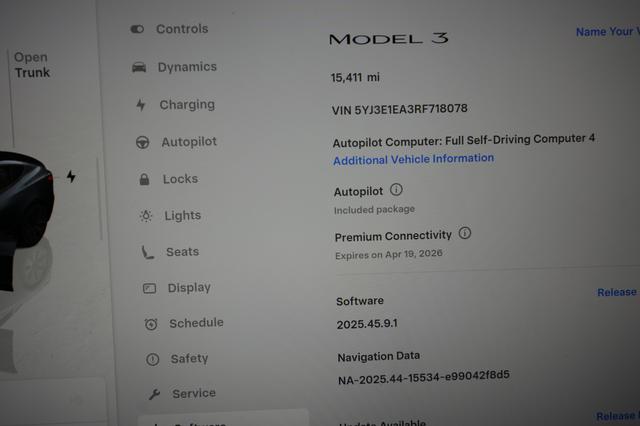 2024 Tesla Model 3 — photo 5 of 21