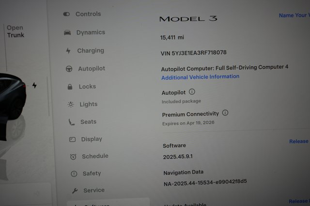 2024 Tesla Model 3 — photo 5 of 21