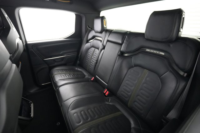 2025 Rivian R1T — photo 19 of 21