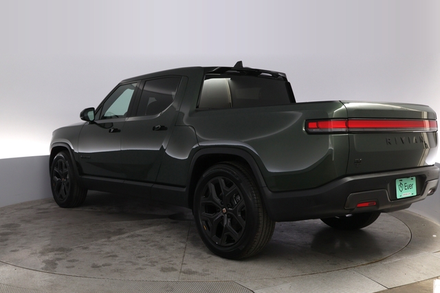 2025 Rivian R1T