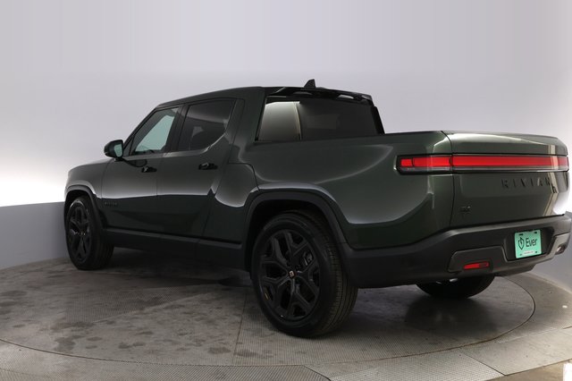 2025 Rivian R1T — photo 13 of 21