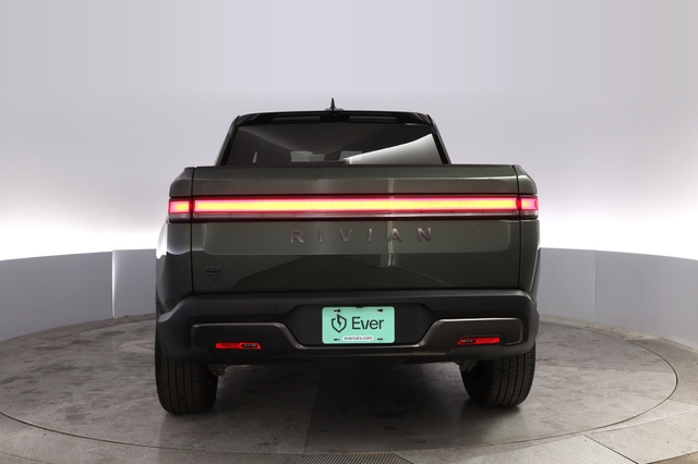 2025 Rivian R1T