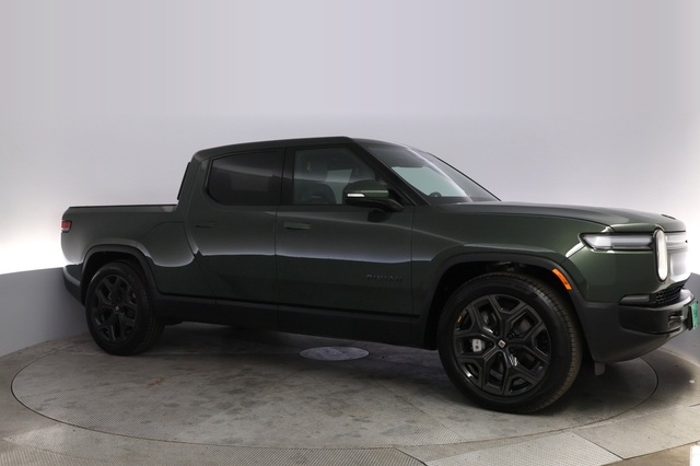 2025 Rivian R1T