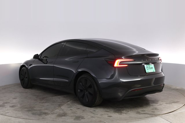 2025 Tesla Model 3 — photo 13 of 20