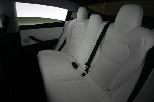 2025 Tesla Model 3 — photo 18 of 20