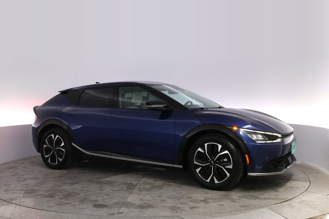 2022 Kia EV6 — photo 11 of 21