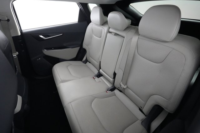 2022 Kia EV6 — photo 19 of 21