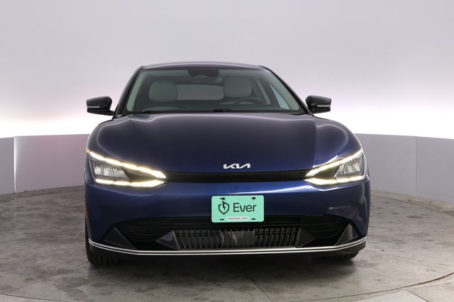 2022 Kia EV6 — photo 9 of 21