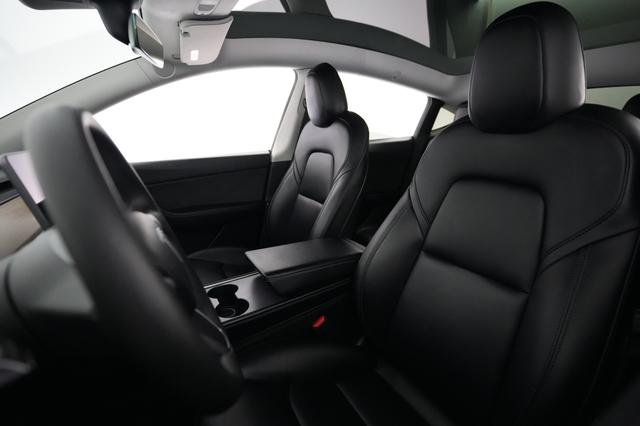 2022 Tesla Model Y — photo 3 of 21
