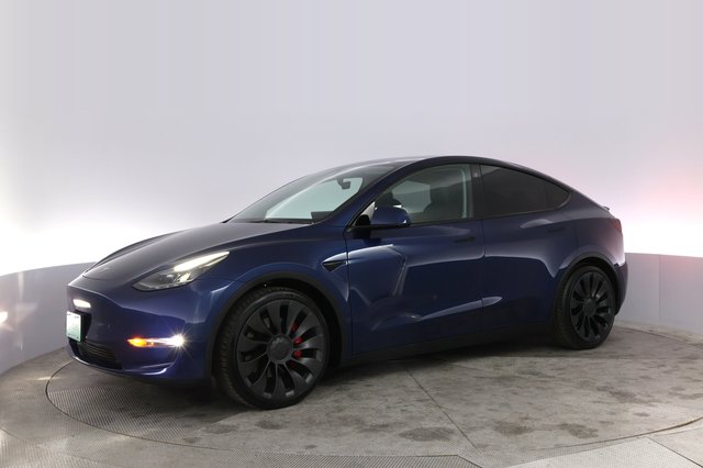 2022 Tesla Model Y — photo 14 of 21