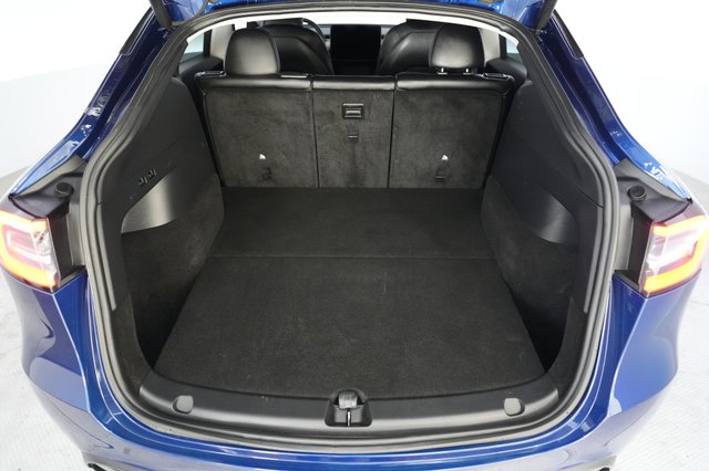 2022 Tesla Model Y — photo 6 of 21