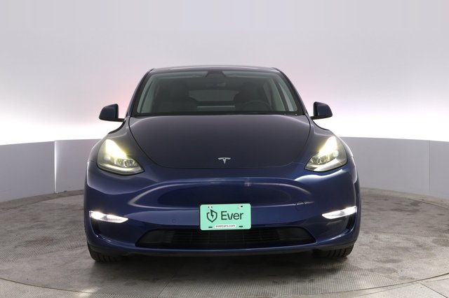 2022 Tesla Model Y — photo 9 of 21
