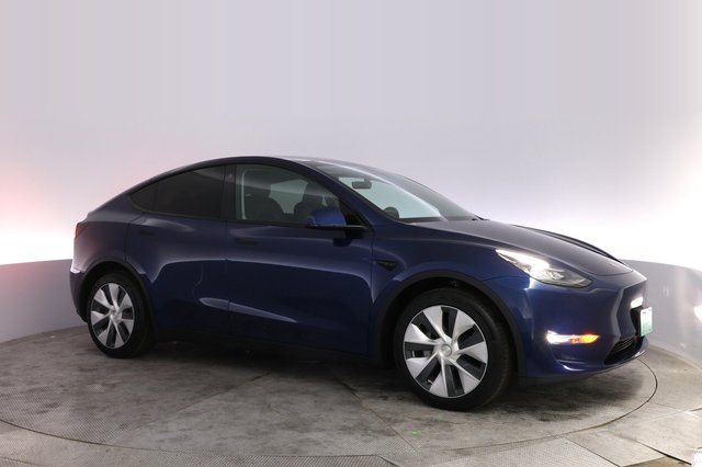 2021 Tesla Model Y — photo 11 of 38