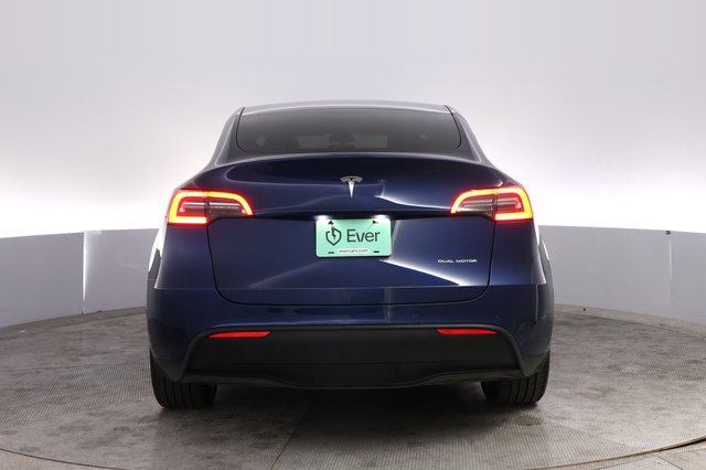 2021 Tesla Model Y — photo 12 of 38