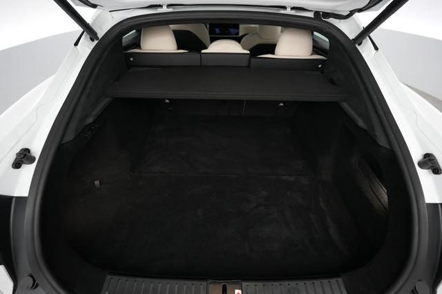 2022 Tesla Model S — photo 6 of 22