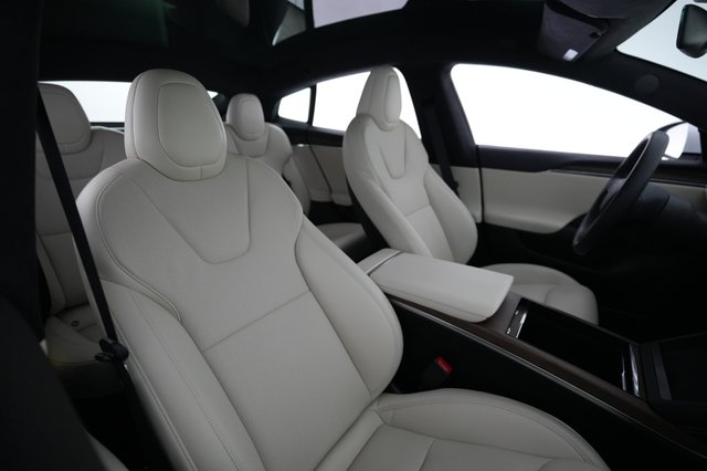 2022 Tesla Model S — photo 3 of 22