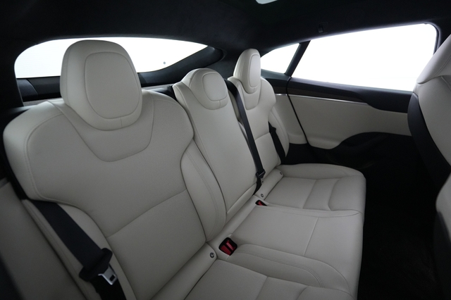 2022 Tesla Model S