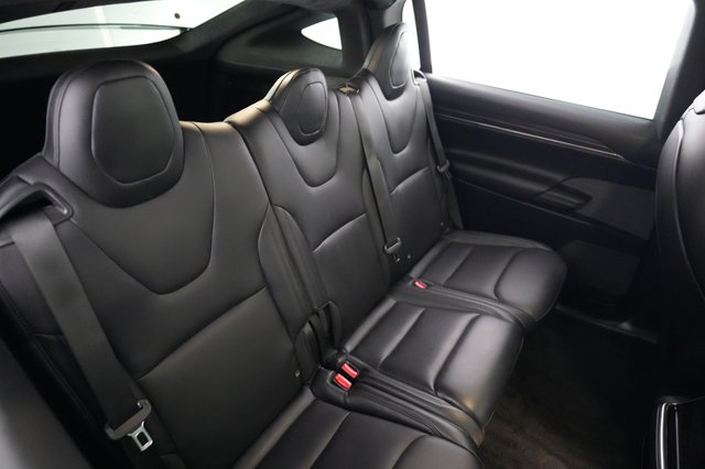 2023 Tesla Model X — photo 4 of 27
