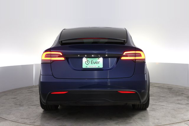 2023 Tesla Model X — photo 12 of 27
