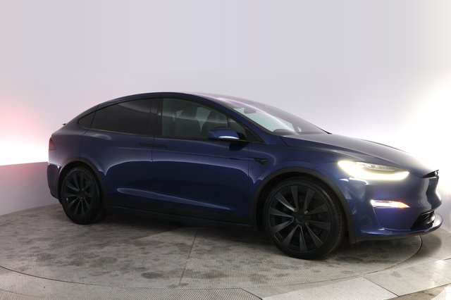 2023 Tesla Model X — photo 11 of 27