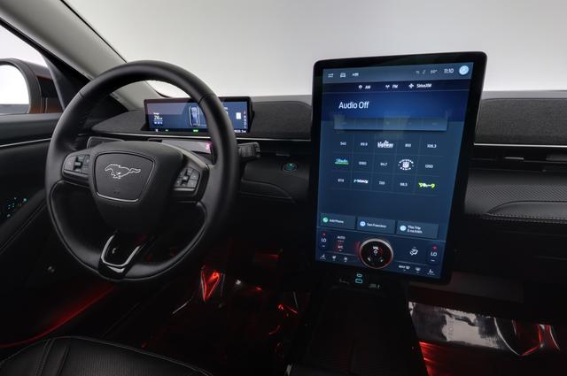 2023 Ford Mustang Mach-E — photo 5 of 20