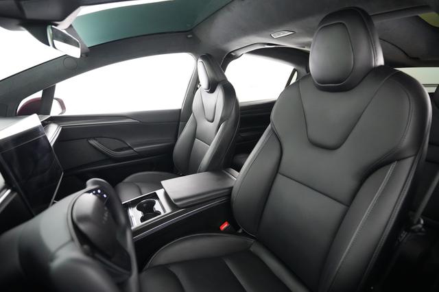 2023 Tesla Model X — photo 3 of 23