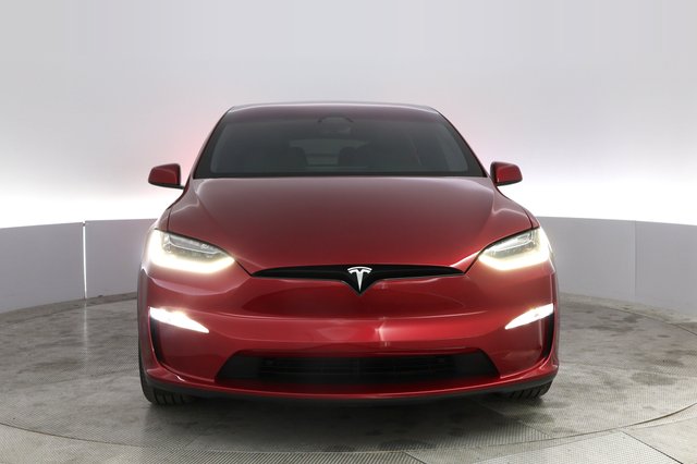 2023 Tesla Model X — photo 9 of 23