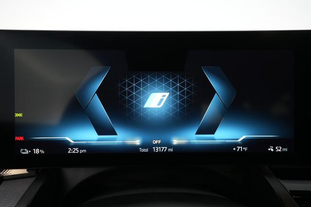 2024 BMW i5 — photo 5 of 20