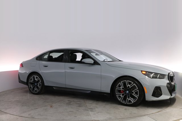 2024 BMW i5 — photo 11 of 20