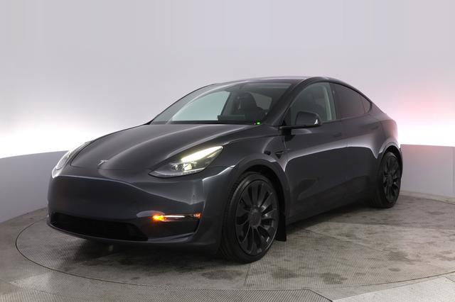 2025 Tesla Model Y — VIN 7SAYGDEF6SF254290