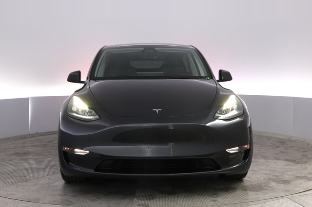 2025 Tesla Model Y