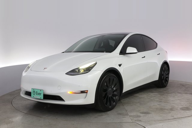 2022 Tesla Model Y — VIN 7SAYGDEF5NF539499