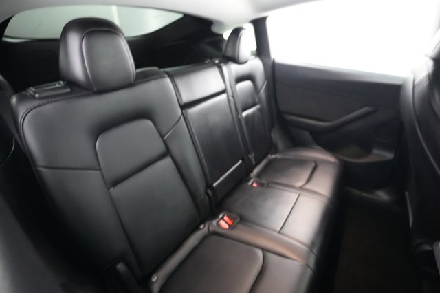 2022 Tesla Model Y — photo 4 of 21