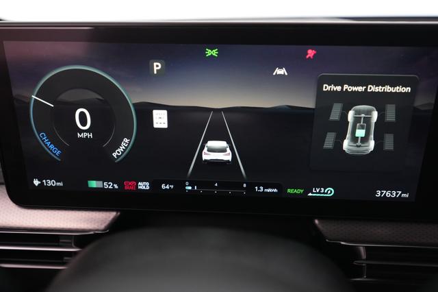 2023 Genesis GV60 — photo 5 of 24