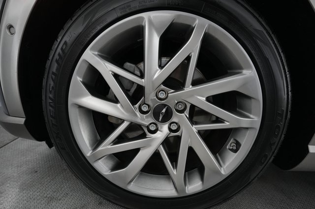 2023 Genesis GV60 — photo 15 of 24