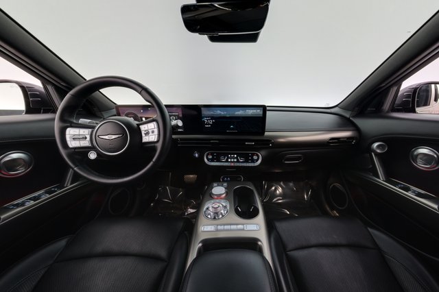 2023 Genesis GV60 — photo 22 of 24
