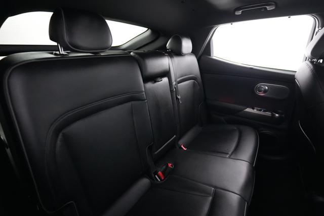 2023 Genesis GV60 — photo 4 of 24