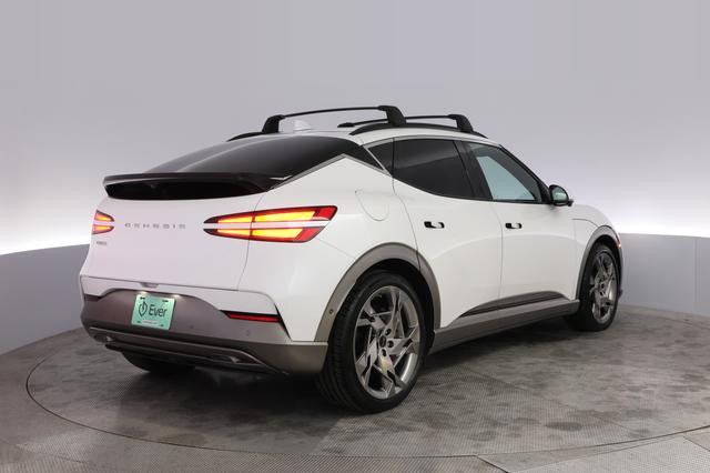 2023 Genesis GV60 — photo 2 of 21