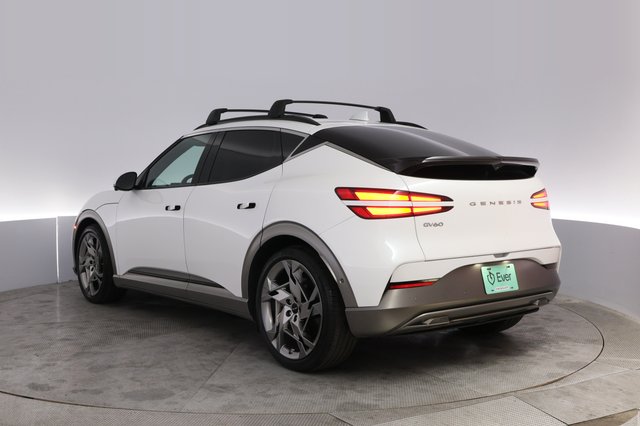 2023 Genesis GV60 — photo 13 of 21