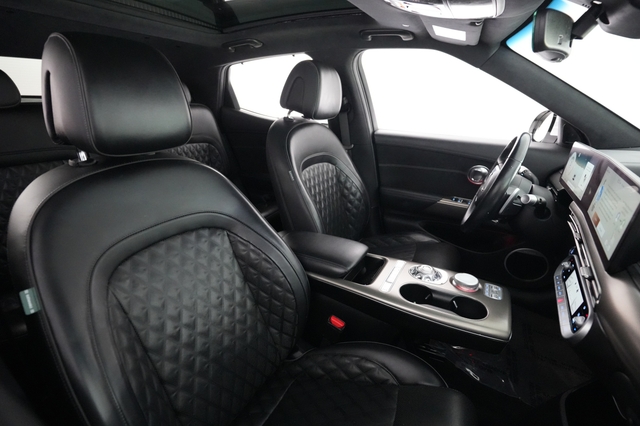2023 Genesis GV60